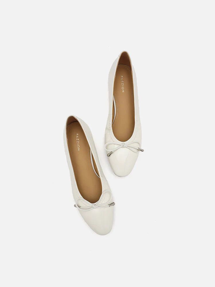 PAZZION, Margaret Bow Patent Ruched Detail Flats, White